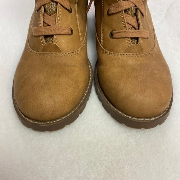 American Eagle‎ Chunky Heel Ankle Boots Lace Up Sweater Top, size 9 - Picture 5 of 13